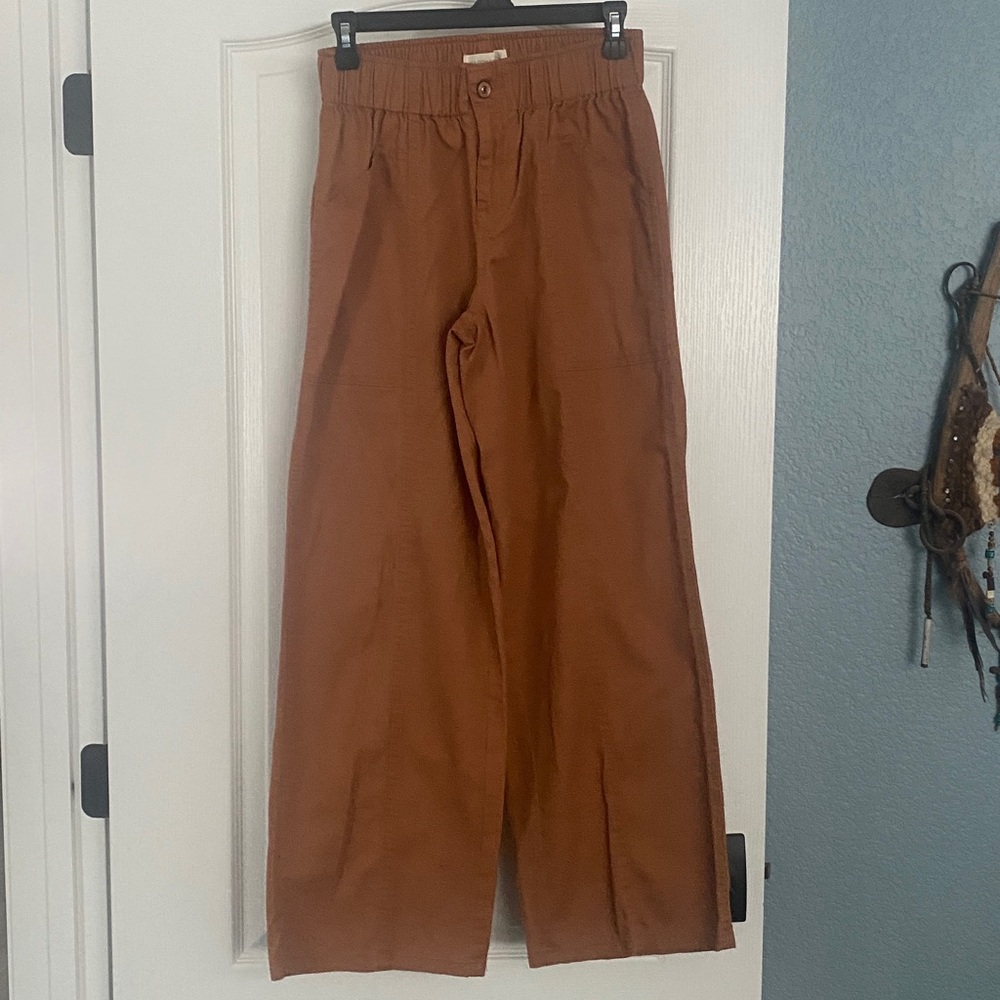 Wide-Leg Brown Pants